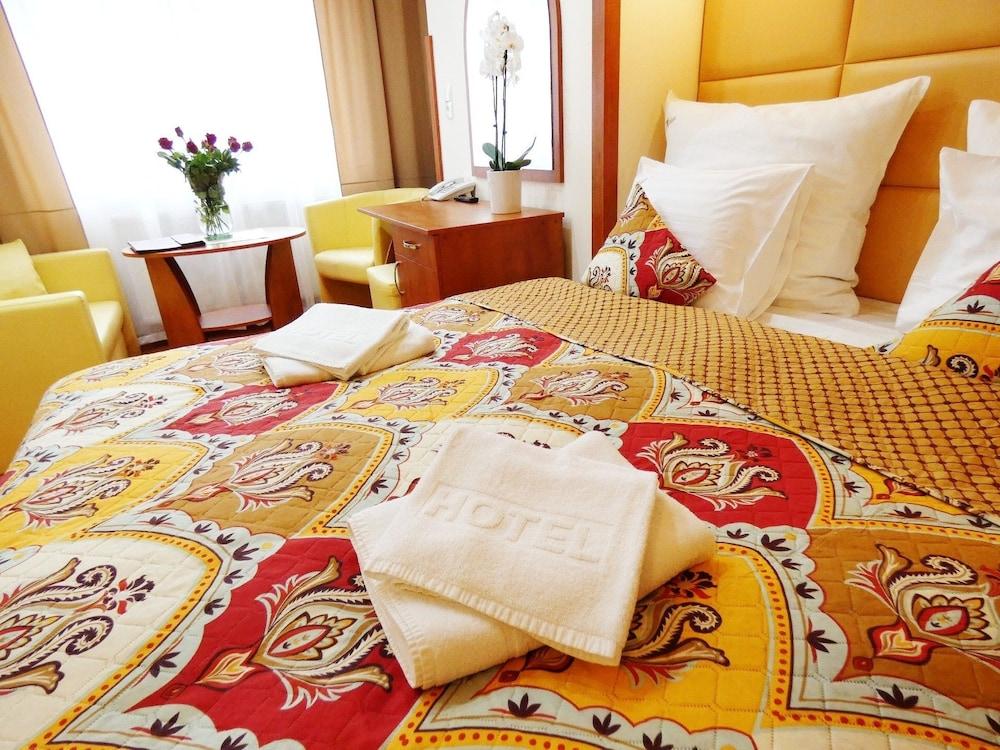 Aparthotel Adler Cracovie Extérieur photo
