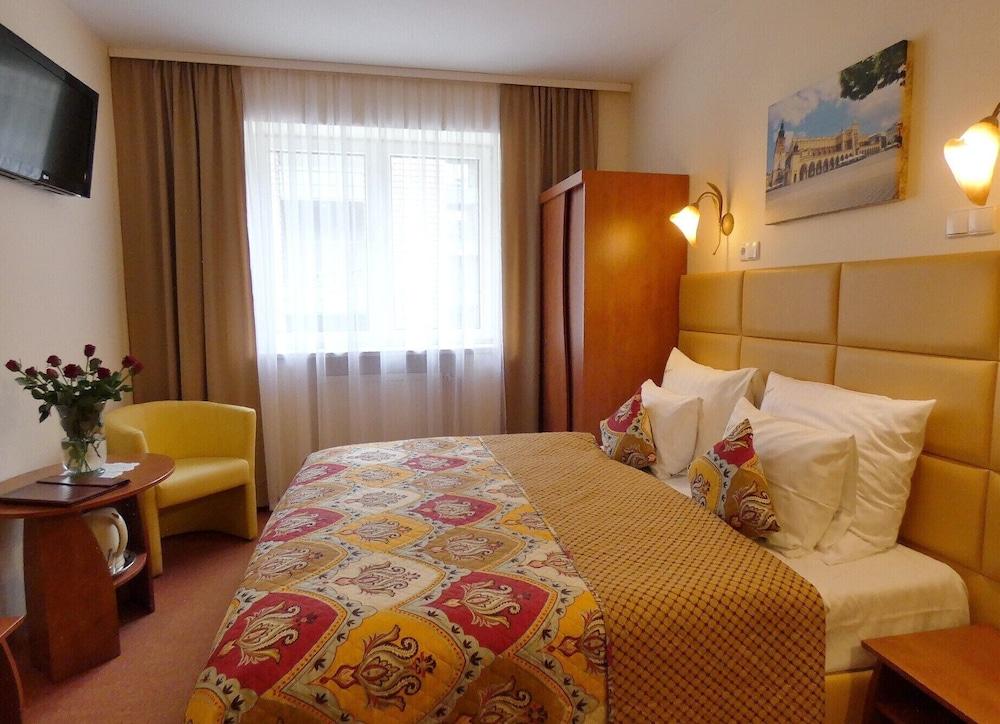 Aparthotel Adler Cracovie Extérieur photo