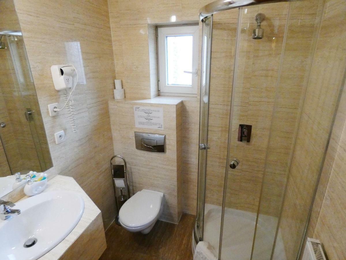 Aparthotel Adler Cracovie Extérieur photo